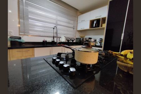 Cozinha - Armários de casa à venda com 3 quartos, 130m² em Sacomã, São Paulo