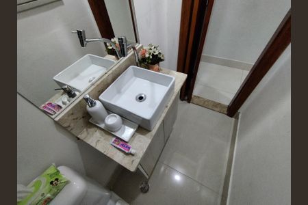 Casa à venda com 130m², 3 quartos e 2 vagas Casa à venda com 130m², 3 quartos e 2 vagasBanheiro - torneira