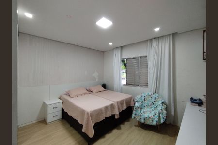 Casa à venda com 130m², 3 quartos e 2 vagas Casa à venda com 130m², 3 quartos e 2 vagasQuarto 3