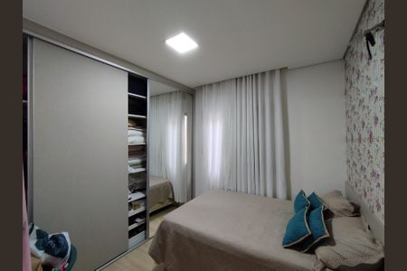 Casa à venda com 130m², 3 quartos e 2 vagas Casa à venda com 130m², 3 quartos e 2 vagasQuarto 2
