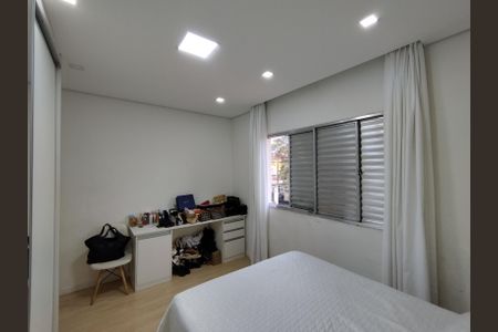 Casa à venda com 130m², 3 quartos e 2 vagas Casa à venda com 130m², 3 quartos e 2 vagasSuíte