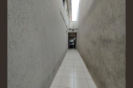 Casa à venda com 130m², 3 quartos e 2 vagas Casa à venda com 130m², 3 quartos e 2 vagasCorredor