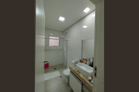 Casa à venda com 130m², 3 quartos e 2 vagas Casa à venda com 130m², 3 quartos e 2 vagasBanheiro - torneira