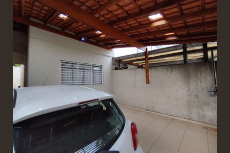 Casa à venda com 130m², 3 quartos e 2 vagas Casa à venda com 130m², 3 quartos e 2 vagasGaragem