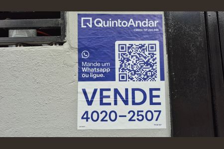 Casa à venda com 200m², 2 quartos e 2 vagas Casa à venda com 200m², 2 quartos e 2 vagasInstalação placa nova