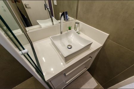 Apartamento à venda com 65m², 3 quartos e 1 vagaSuíte - Banheiro