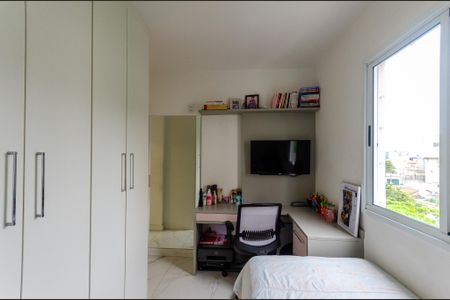 Apartamento à venda com 65m², 3 quartos e 1 vagaQuarto 2