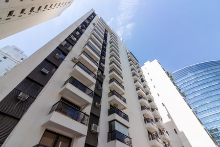 Apartamento para alugar com 42m², 1 quarto e 1 vaga Apartamento para alugar com 42m², 1 quarto e 1 vagaFachada do Prédio