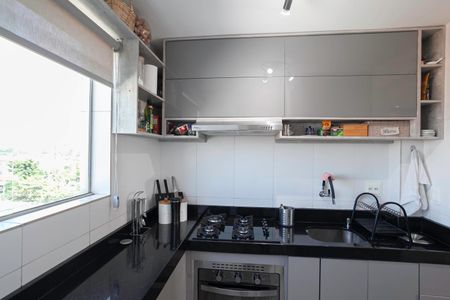 Apartamento à venda com 53m², 2 quartos e 1 vaga Apartamento à venda com 53m², 2 quartos e 1 vagaCozinha e Área de Serviço