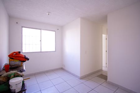 Sala de apartamento para alugar com 2 quartos, 45m² em Nova Cidade, São Gonçalo