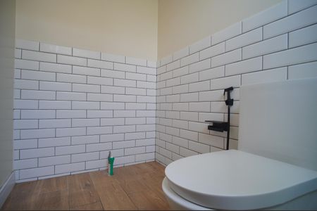 Apartamento à venda com 100m², 2 quartos e 2 vagasBanheiro da Suíte 