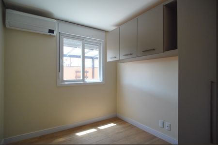 Apartamento à venda com 100m², 2 quartos e 2 vagasQuarto 