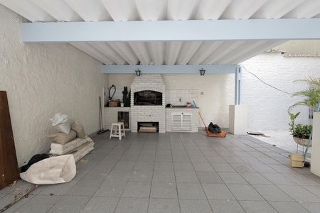 Casa para alugar com 300m², 2 quartos e 8 vagasChurrasqueira