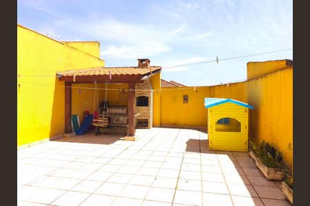 Casa à venda com 299m², 4 quartos e 6 vagas Casa à venda com 299m², 4 quartos e 6 vagasÁrea de churrasqueira