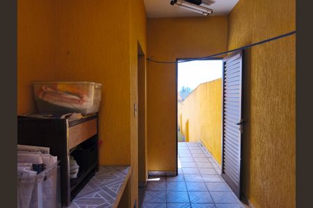 Casa à venda com 299m², 4 quartos e 6 vagas Casa à venda com 299m², 4 quartos e 6 vagasCorredor