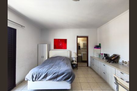 Casa à venda com 299m², 4 quartos e 6 vagas Casa à venda com 299m², 4 quartos e 6 vagasSuíte