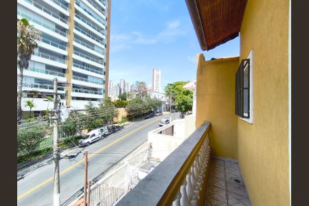 Casa à venda com 299m², 4 quartos e 6 vagas Casa à venda com 299m², 4 quartos e 6 vagasVaranda do Quarto 3