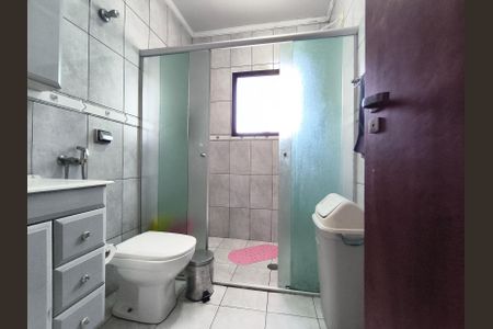 Casa à venda com 299m², 4 quartos e 6 vagas Casa à venda com 299m², 4 quartos e 6 vagasBanheiro