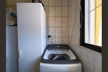 Casa à venda com 299m², 4 quartos e 6 vagas Casa à venda com 299m², 4 quartos e 6 vagasÁrea de Serviço