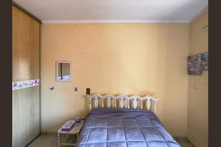 Casa à venda com 299m², 4 quartos e 6 vagas Casa à venda com 299m², 4 quartos e 6 vagasQuarto 1