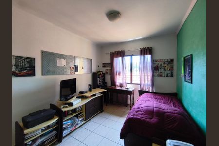 Casa à venda com 299m², 4 quartos e 6 vagas Casa à venda com 299m², 4 quartos e 6 vagasQuarto 2