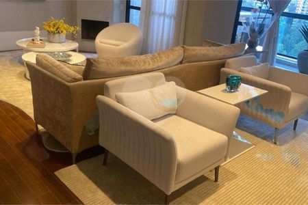 Apartamento à venda com 3 quartos, 242m² em Jardim Morumbi, São Paulo
