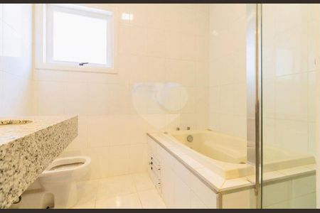 Casa à venda com 3 quartos, 300m² em Jardim Viana, São Paulo