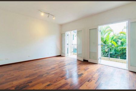 Casa à venda com 3 quartos, 300m² em Jardim Viana, São Paulo