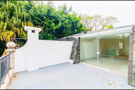 Casa à venda com 300m², 3 quartos e 2 vagas