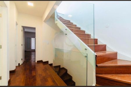 Casa à venda com 300m², 3 quartos e 2 vagas