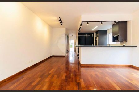 Casa à venda com 3 quartos, 300m² em Jardim Viana, São Paulo