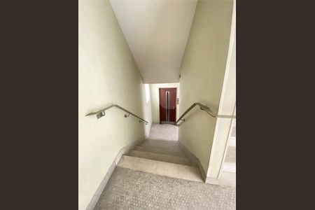 Apartamento à venda com 76m², 1 quarto e sem vaga