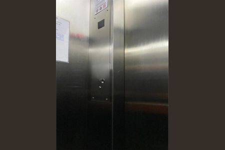 Apartamento à venda com 76m², 1 quarto e sem vaga