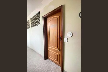 Apartamento à venda com 76m², 1 quarto e sem vaga