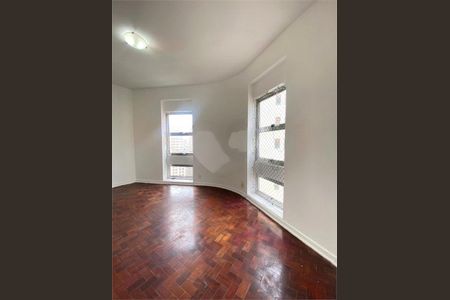 Apartamento à venda com 76m², 1 quarto e sem vaga