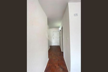 Apartamento à venda com 76m², 1 quarto e sem vaga