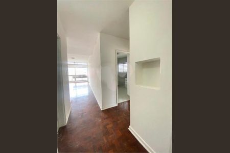 Apartamento à venda com 76m², 1 quarto e sem vaga