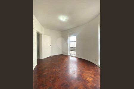 Apartamento à venda com 76m², 1 quarto e sem vaga