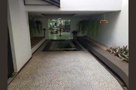 Apartamento à venda com 65m², 2 quartos e 1 vaga