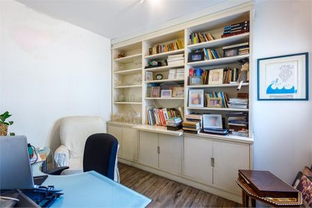 Apartamento à venda com 3 quartos, 147m² em Vila Alexandria, São Paulo