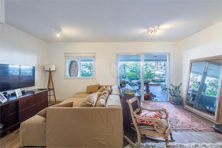 Apartamento à venda com 3 quartos, 147m² em Vila Alexandria, São Paulo