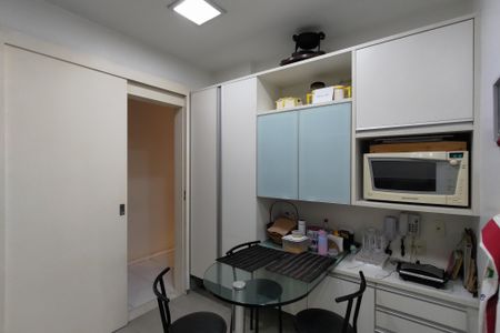 Apartamento à venda com 236m², 3 quartos e 2 vagasCozinha