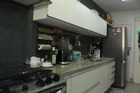 Apartamento à venda com 236m², 3 quartos e 2 vagasCozinha