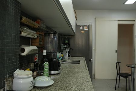Apartamento à venda com 236m², 3 quartos e 2 vagasCozinha