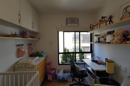 Apartamento à venda com 236m², 3 quartos e 2 vagasQuarto 1