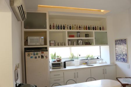 Apartamento à venda com 236m², 3 quartos e 2 vagasSala 2