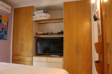 Apartamento à venda com 236m², 3 quartos e 2 vagasSuíte 1