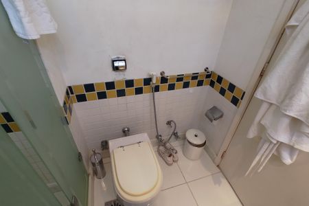 Apartamento à venda com 236m², 3 quartos e 2 vagasBanheiro da Suíte 1