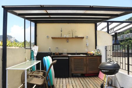 Apartamento à venda com 236m², 3 quartos e 2 vagasTerraço