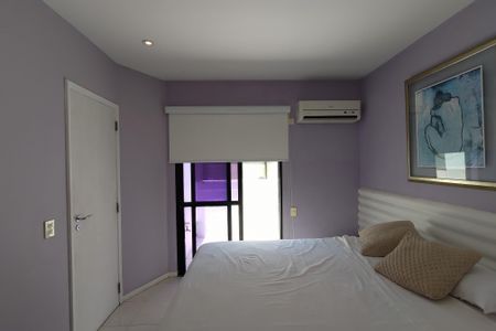 Apartamento à venda com 236m², 3 quartos e 2 vagasSuíte 2